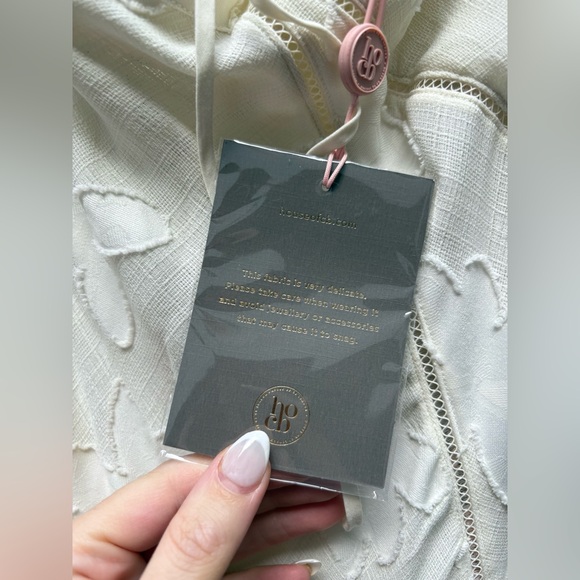 ❌SOLD❌HOUSE OF CB Seren Floral Lace Back Maxi Dress in Vintage Cream New - Picture 16 of 16